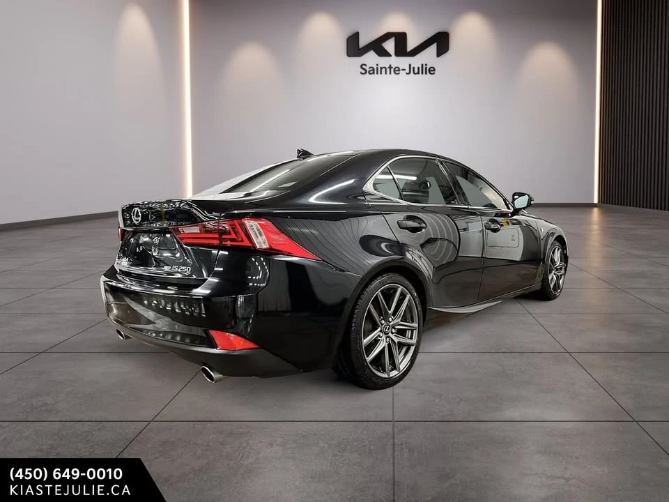 2015 Lexus IS 3rd Gen - Image 19 of 20
