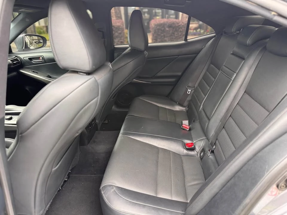 2015 Lexus IS 3rd Gen - Image 18 of 19