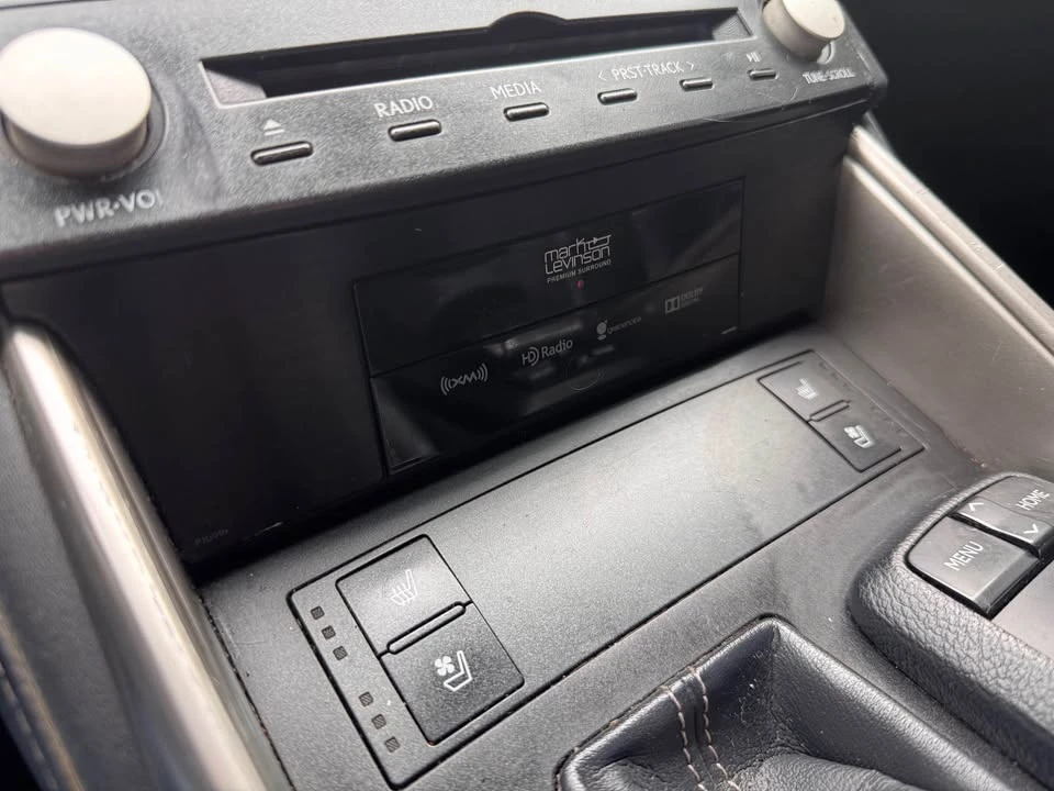 2015 Lexus IS 3rd Gen - Image 16 of 19