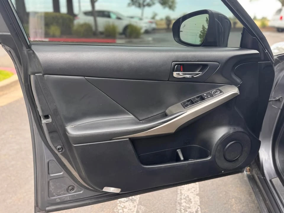 2015 Lexus IS 3rd Gen - Image 12 of 19