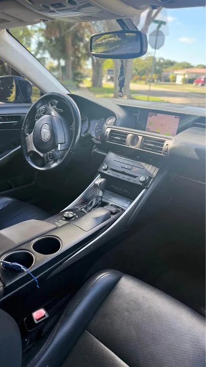 2015 Lexus IS 3rd Gen - Image 4 of 6