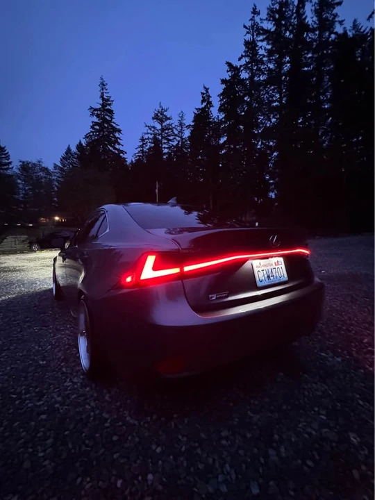 2015 Lexus IS 3rd Gen - Image 9 of 10