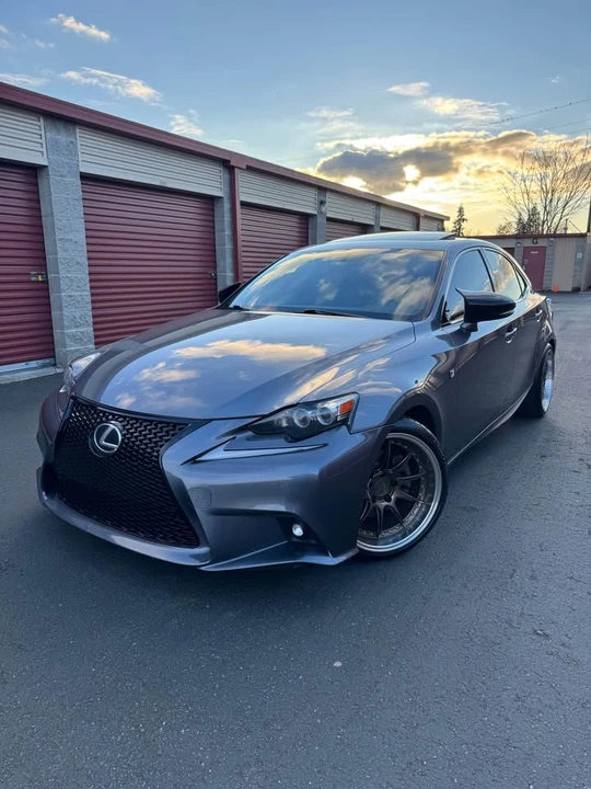 2015 Lexus IS 3rd Gen - Image 4 of 10