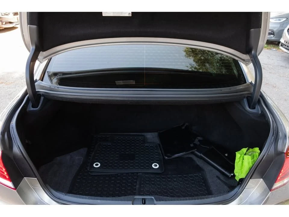 2015 Lexus LS 4th Gen - Image 16 of 16