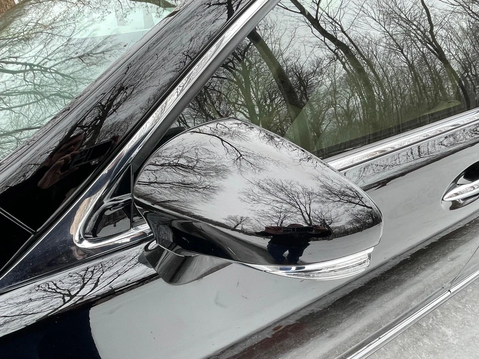 2015 Lexus LS 4th Gen - Image 22 of 31
