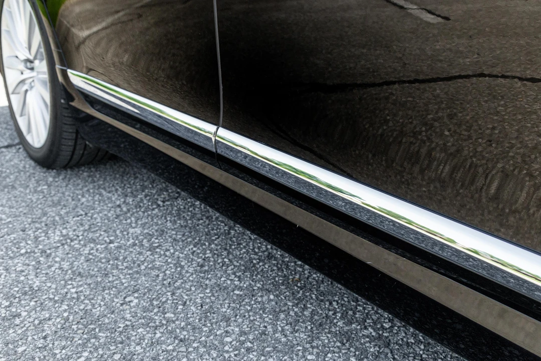 2015 Lexus LS 4th Gen - Image 23 of 31