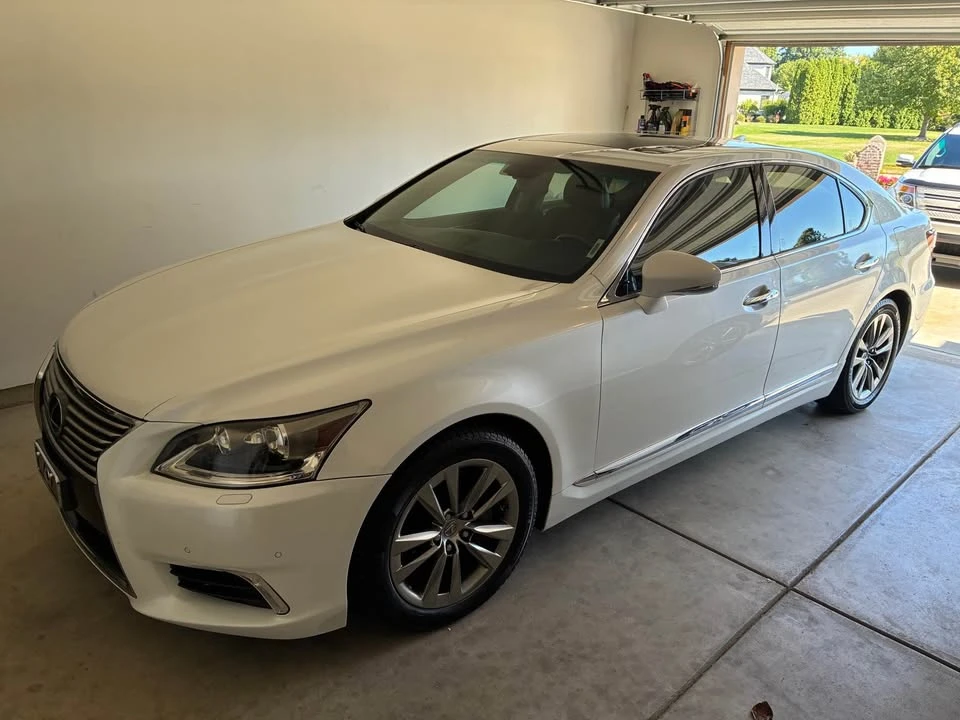 2015 Lexus LS 4th Gen - Image 2 of 6