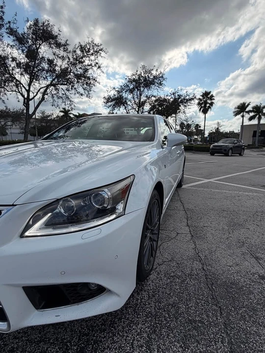 2015 Lexus LS 4th Gen - Image 16 of 16