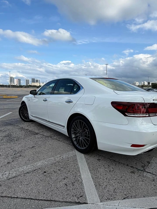 2015 Lexus LS 4th Gen - Image 3 of 16