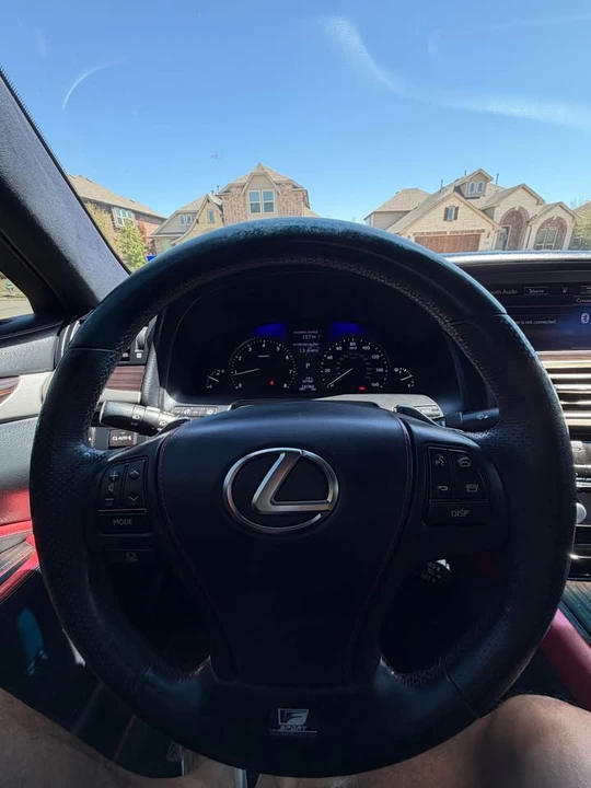 2015 Lexus LS 4th Gen - Image 19 of 20