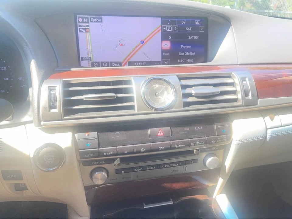 2015 Lexus LS 4th Gen - Image 14 of 18