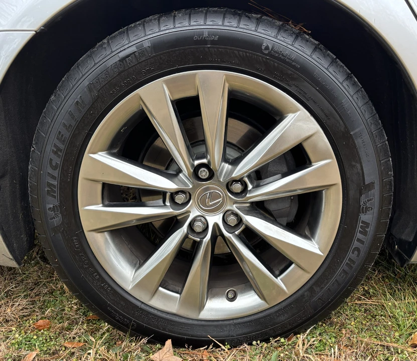 2015 Lexus LS 4th Gen - Image 10 of 21