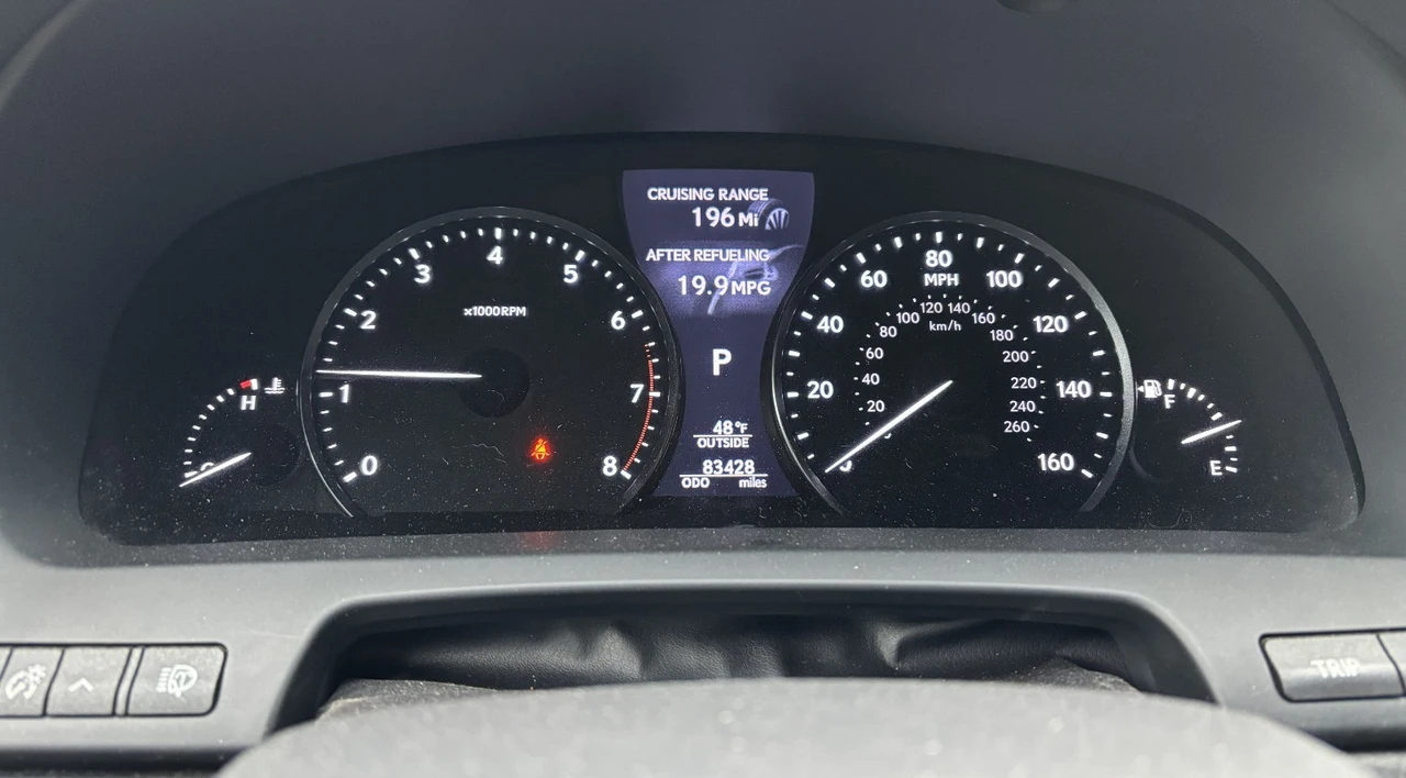 2015 Lexus LS 4th Gen - Image 17 of 21