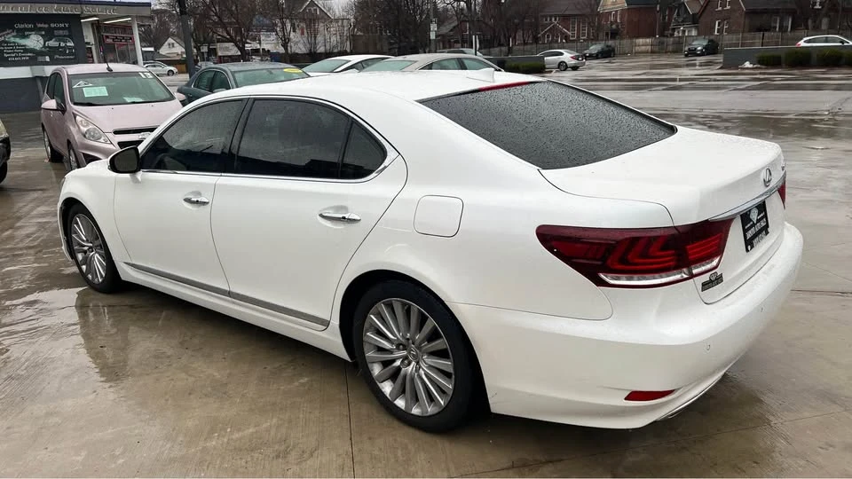 2015 Lexus LS 4th Gen - Image 6 of 20