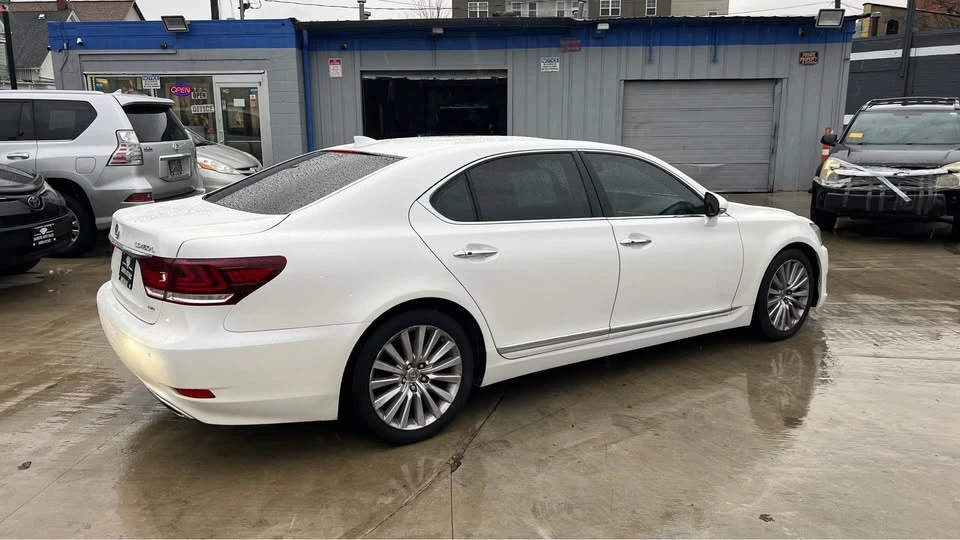 2015 Lexus LS 4th Gen - Image 5 of 20