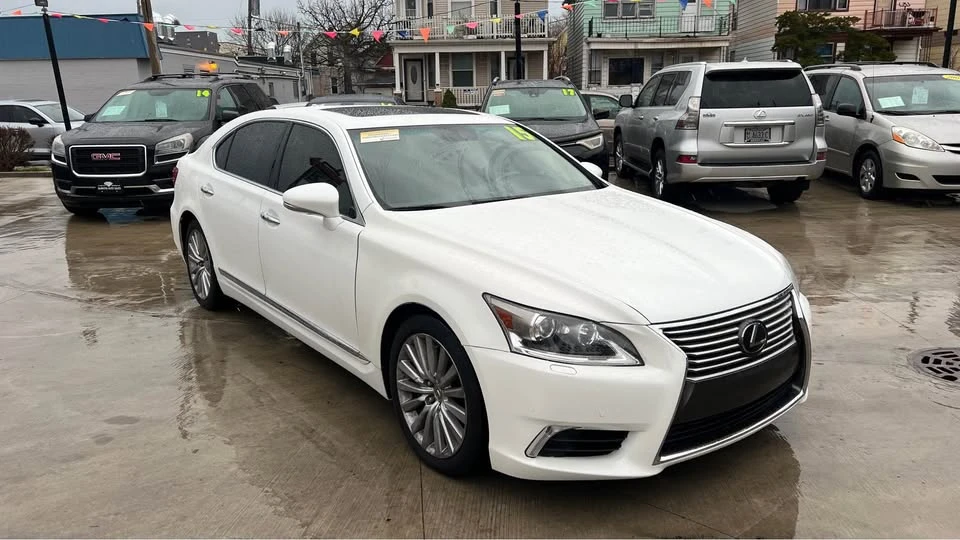 2015 Lexus LS 4th Gen - Image 2 of 20