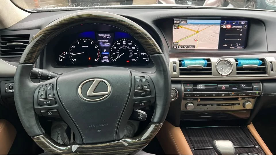 2015 Lexus LS 4th Gen - Image 9 of 20