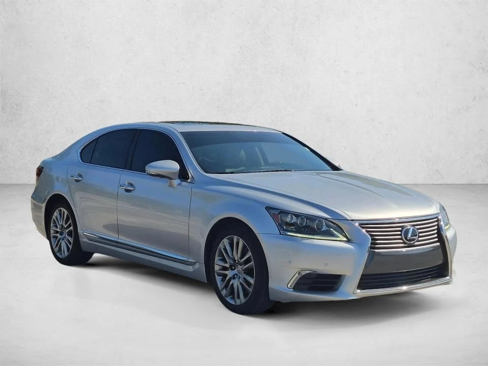 2015 Lexus LS 4th Gen - Image 7 of 15