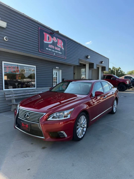 2015 Lexus LS 4th Gen - Image 2 of 10