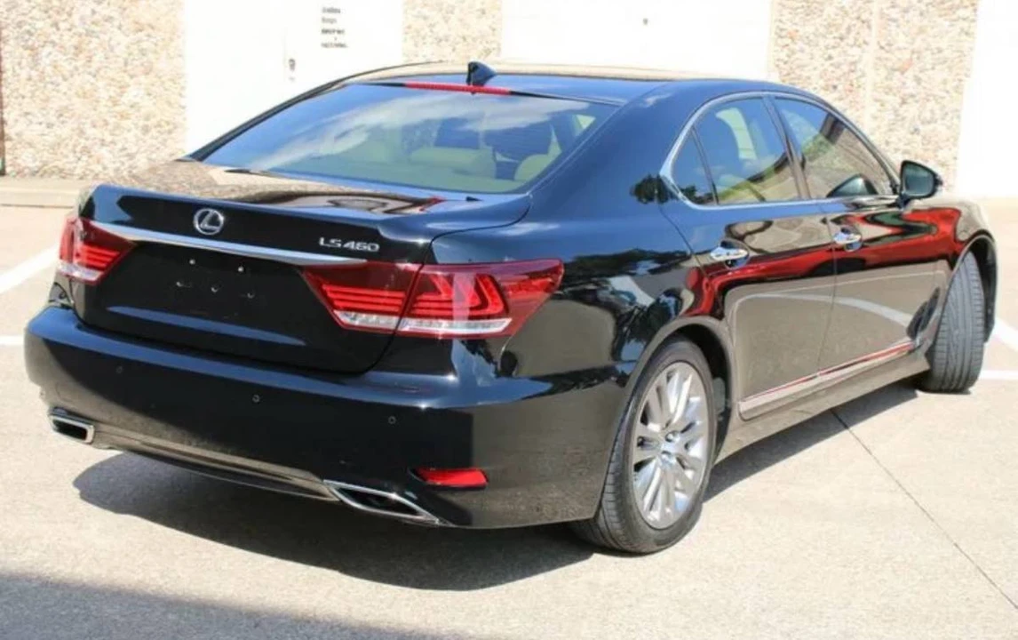 2015 Lexus LS 4th Gen - Image 8 of 10