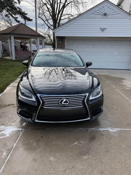 2015 Lexus LS 4th Gen - Image 12 of 12