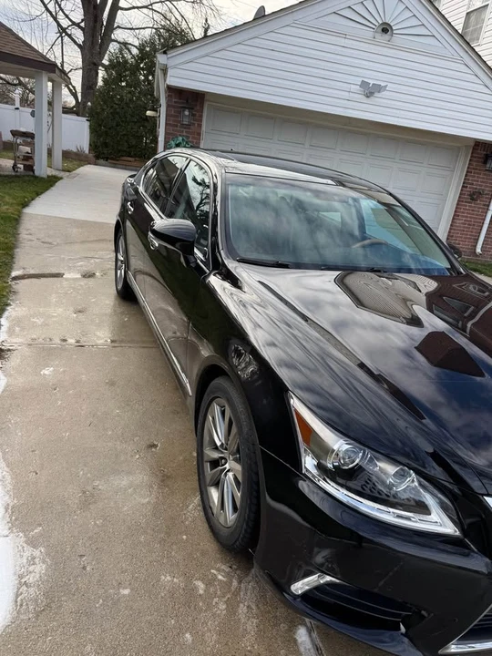 2015 Lexus LS 4th Gen - Image 10 of 12