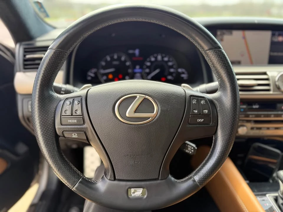 2015 Lexus LS 4th Gen - Image 15 of 20