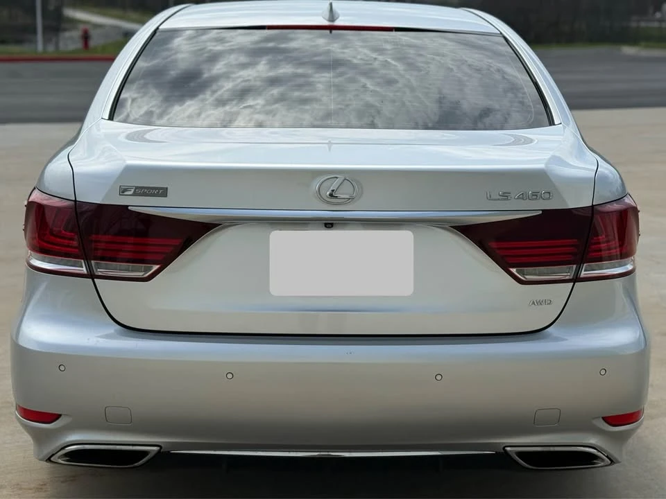 2015 Lexus LS 4th Gen - Image 4 of 20