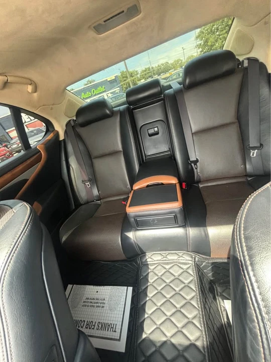 2015 Lexus LS 4th Gen - Image 8 of 17