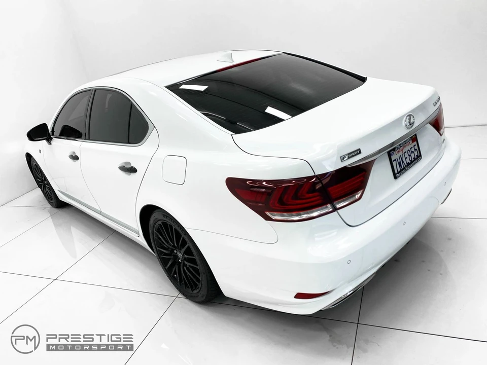 2015 Lexus LS 4th Gen - Image 26 of 31