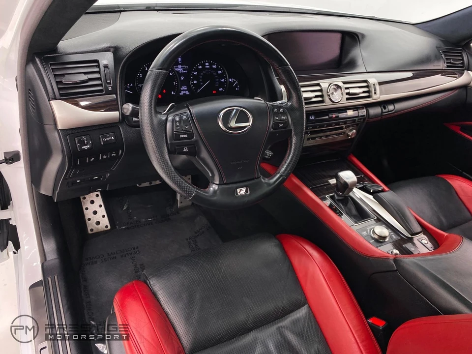 2015 Lexus LS 4th Gen - Image 18 of 31