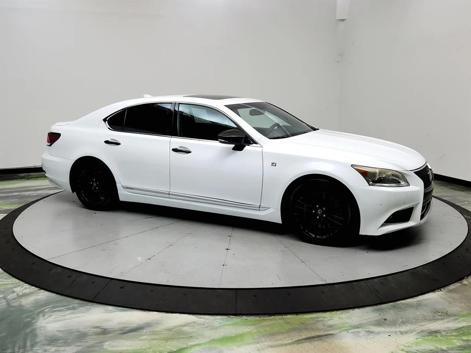 2015 Lexus LS 4th Gen - Image 3 of 31