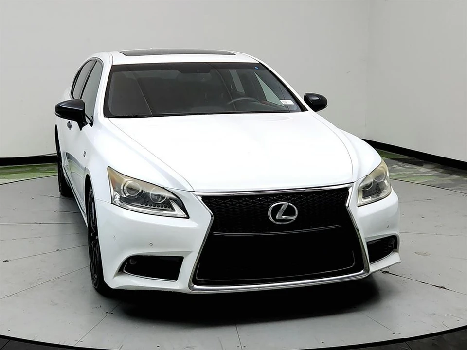 2015 Lexus LS 4th Gen - Image 2 of 31