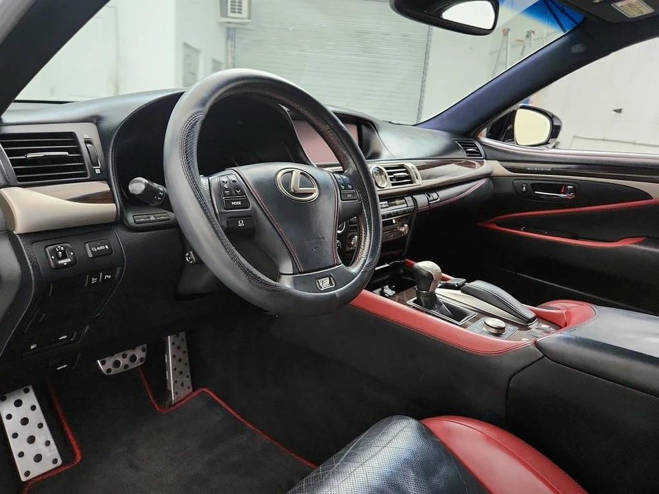 2015 Lexus LS 4th Gen - Image 13 of 31