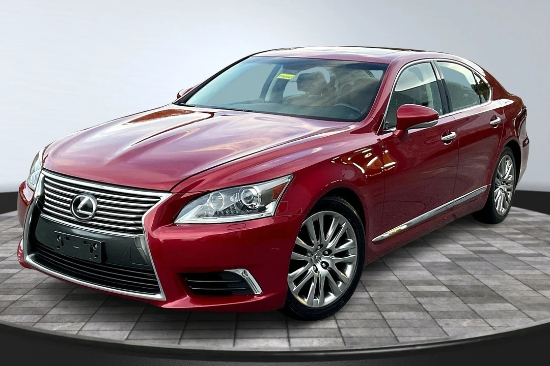 2015 Lexus LS 4th Gen - Image 13 of 21