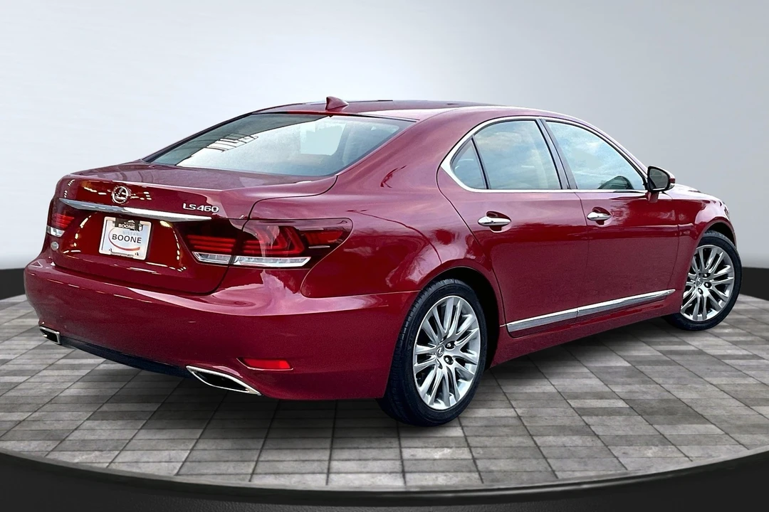 2015 Lexus LS 4th Gen - Image 14 of 21