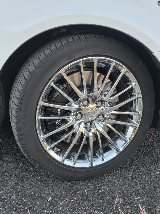 2015 Lexus LS 4th Gen - Image 9 of 13