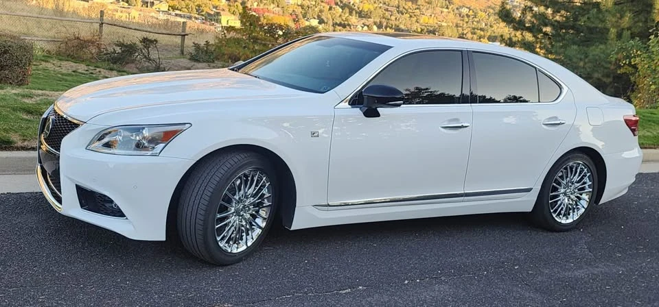 2015 Lexus LS 4th Gen - Image 4 of 13