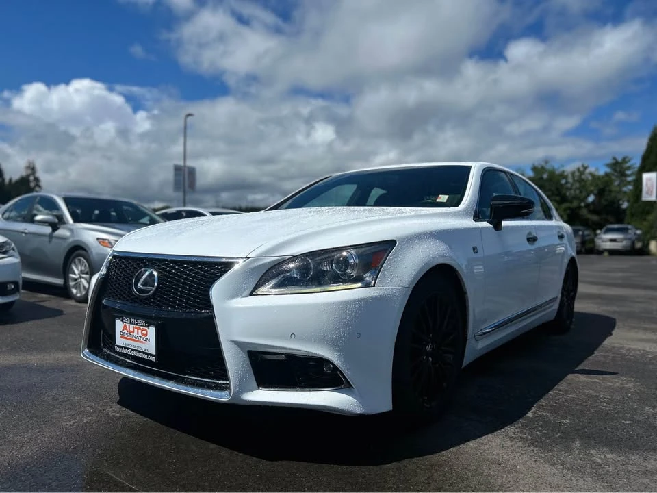 2015 Lexus LS 4th Gen - Image 9 of 21