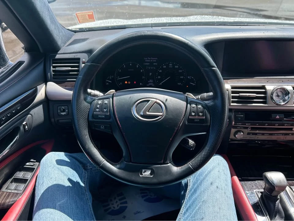 2015 Lexus LS 4th Gen - Image 15 of 21