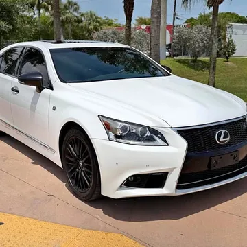 2015 Lexus LS 460 Crafted Line Sedan