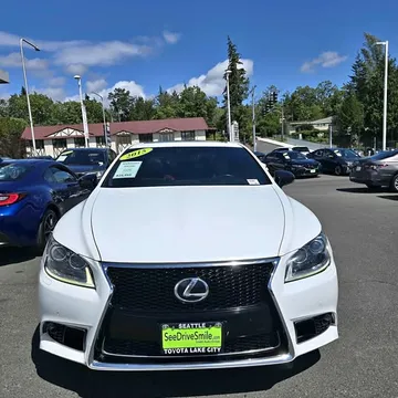 2015 Lexus LS 460 Crafted Line Sedan