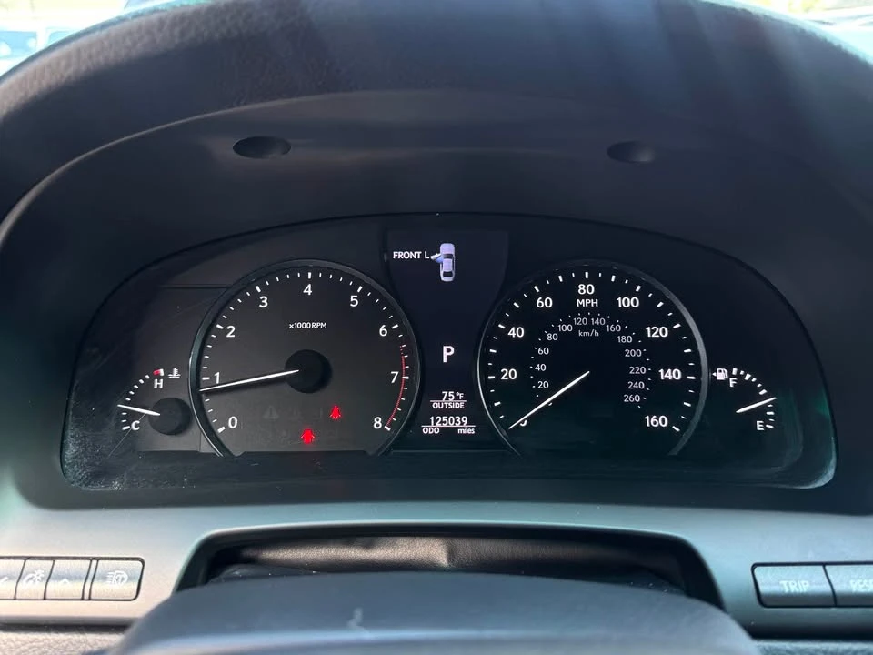 2015 Lexus LS 4th Gen - Image 8 of 20