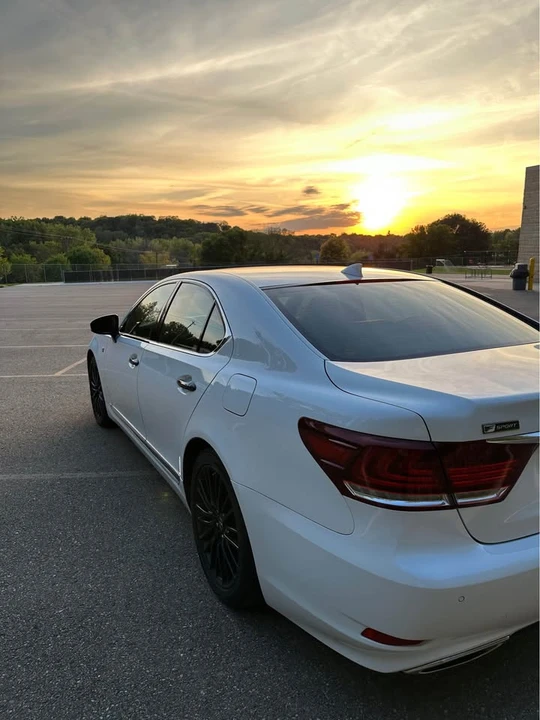 2015 Lexus LS 4th Gen - Image 3 of 12