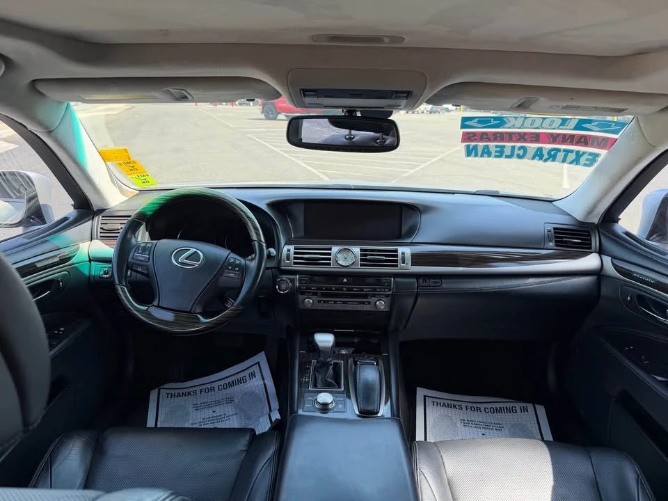 2015 Lexus LS 4th Gen - Image 8 of 10