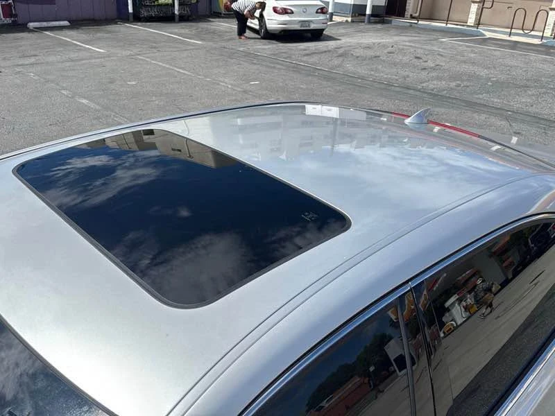 2015 Lexus LS 4th Gen - Image 18 of 20