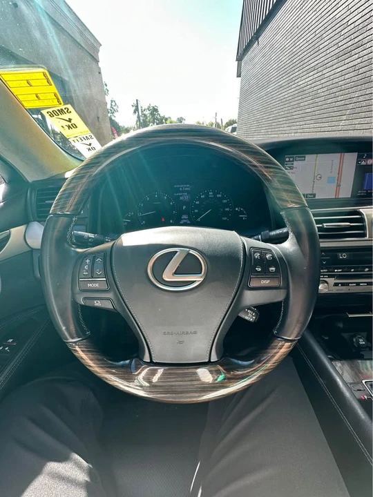 2015 Lexus LS 4th Gen - Image 5 of 13