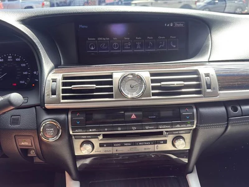 2015 Lexus LS 4th Gen - Image 14 of 20