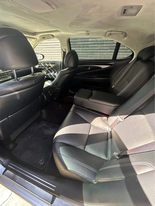 2015 Lexus LS 4th Gen - Image 8 of 13