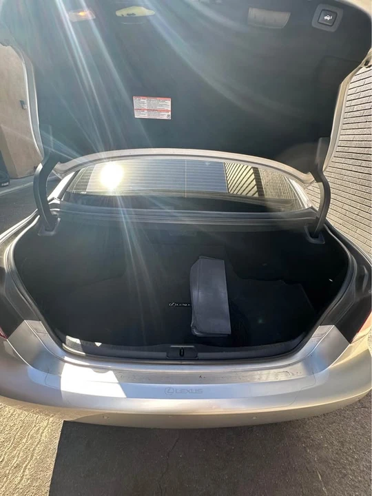 2015 Lexus LS 4th Gen - Image 4 of 13